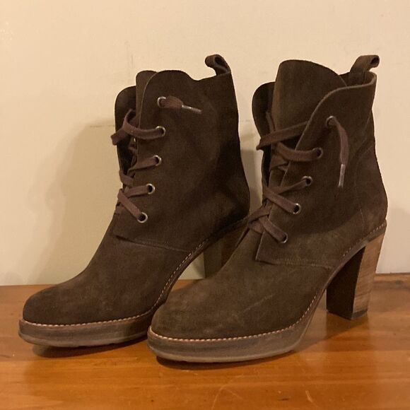 Ras Heeled Boots - Picture 1 of 9
